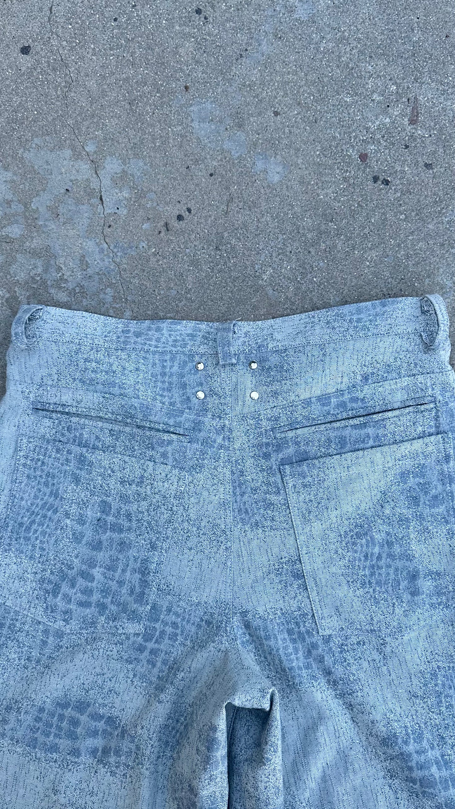 Laser denim jorts