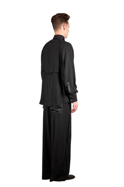 Metal tag black shirt
