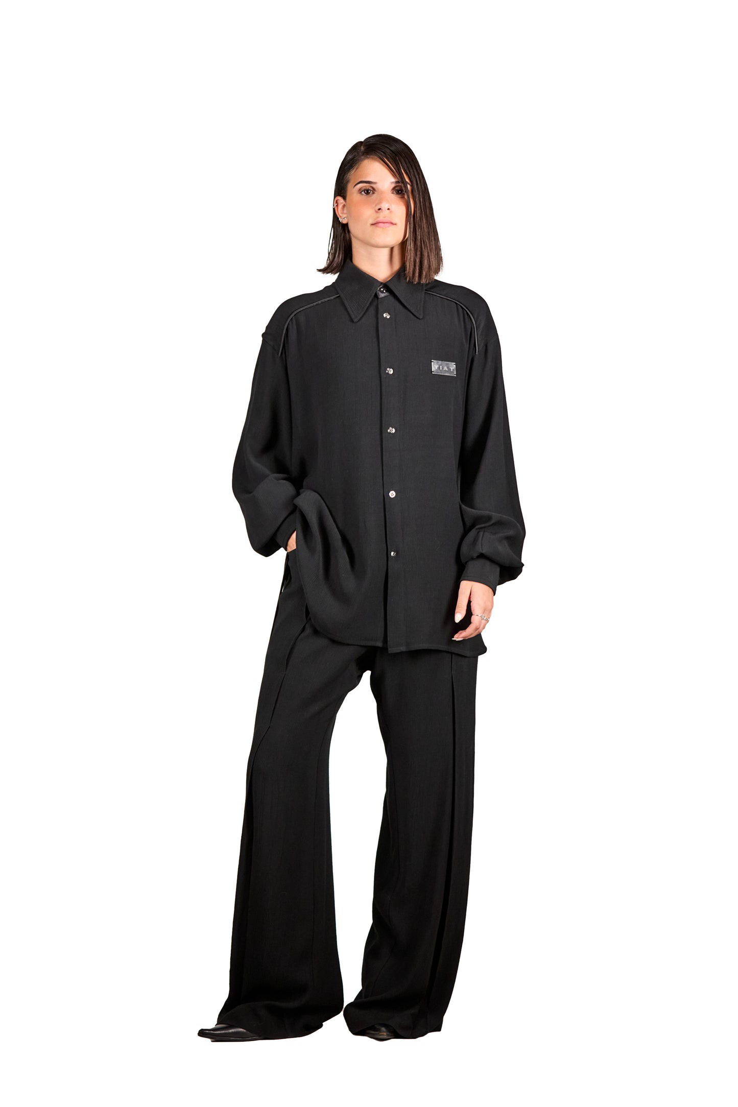 Metal tag black shirt