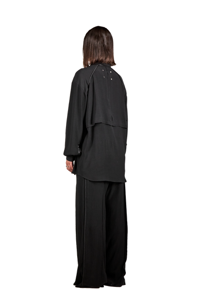 Metal tag black shirt